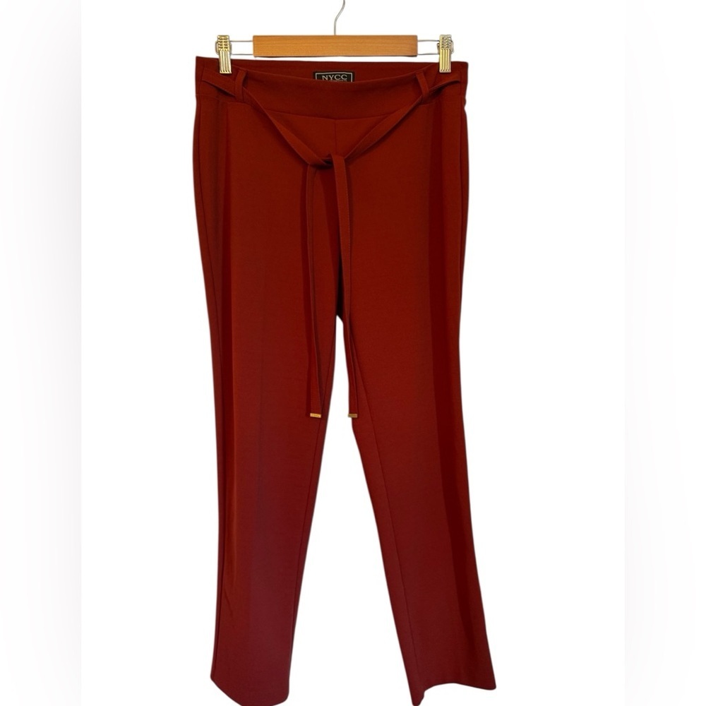 Elegant Women's Burgundy Trousers